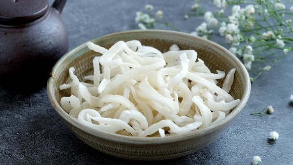 S&ecirc;n mứt dừa tr&ecirc;n lửa nhỏ để đạt th&agrave;nh quả tốt nhất