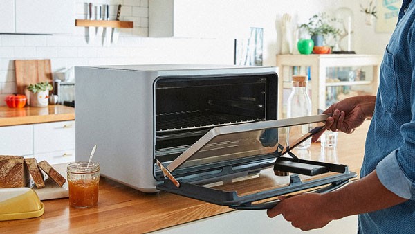 Lò nướng là thiết bị hiện đại giúp bạn có món ăn thơm ngon, dinh dưỡng và đảm bảo sự an toàn, không bị bỏng